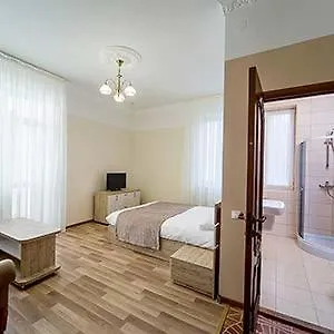 Апарт-отель Замок Панорама Сходница